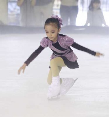 medali emas@skating_nisa